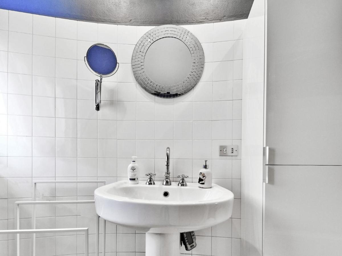 Splendid Apartment In The Historic Center Milán Exterior foto
