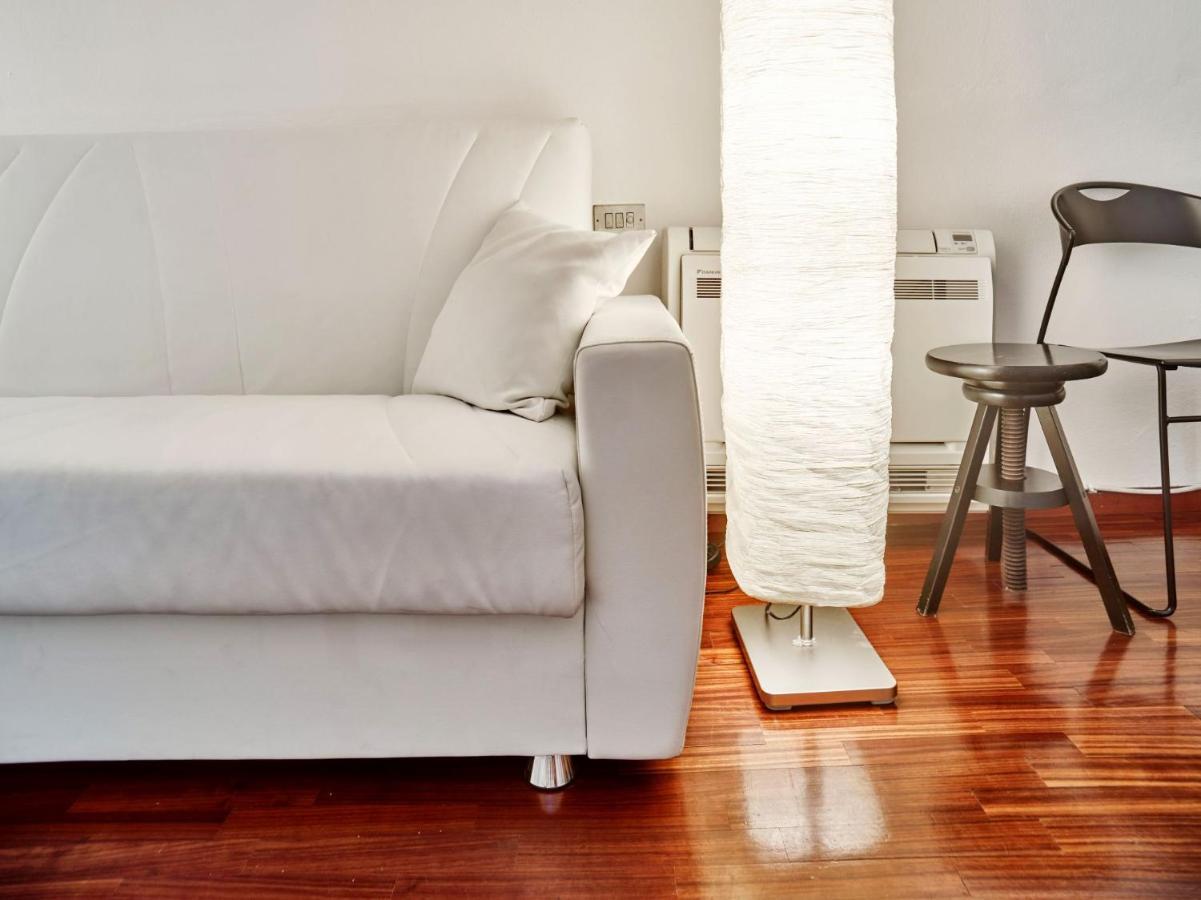 Splendid Apartment In The Historic Center Milán Exterior foto